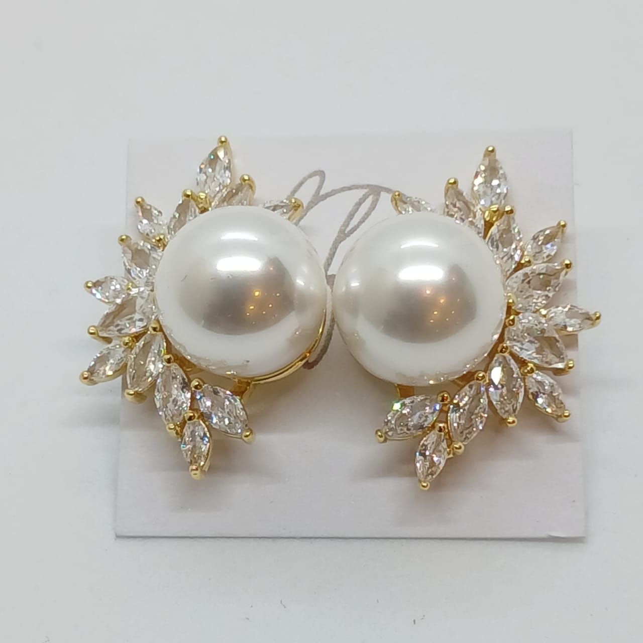 Zarcillos Perla con Ramas Brillantes - Vista 3