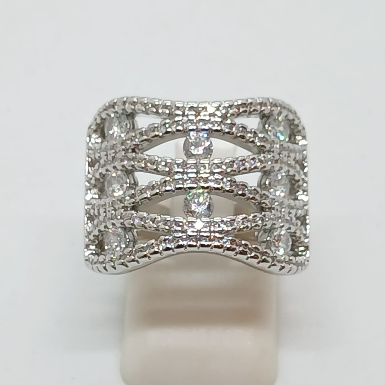 Anillo Cúpula Calada Brillante - Vista 4