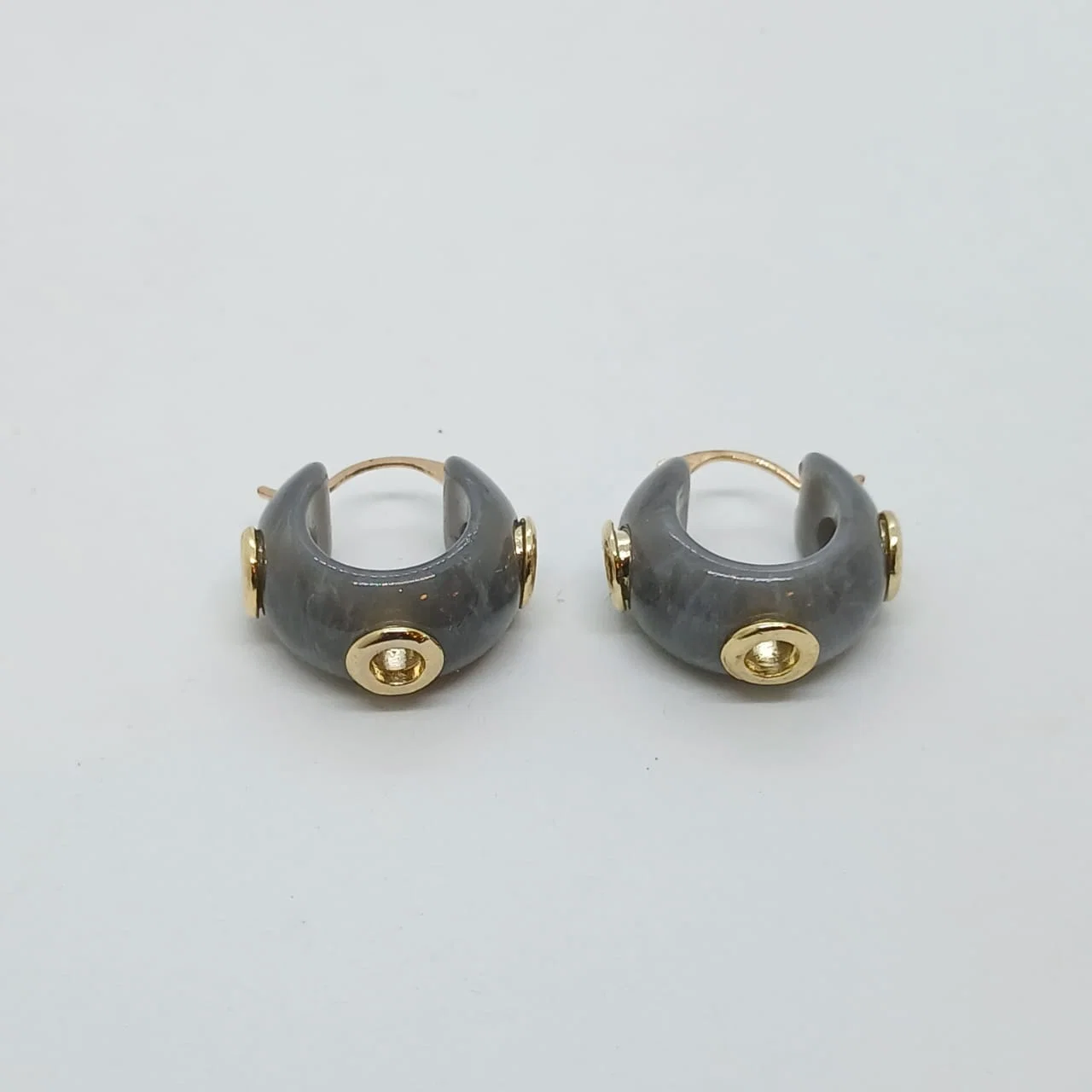 Argollas Resina Hole Gris - Vista 3