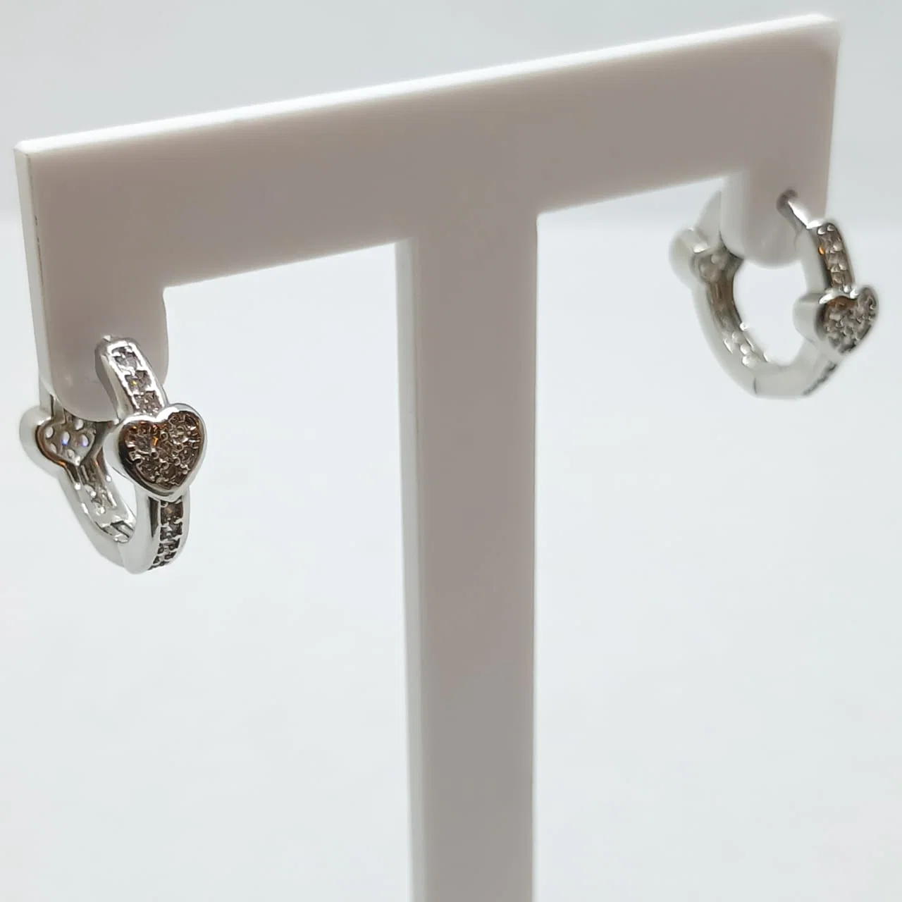 Argollas Corazones Brillantes - Vista 4