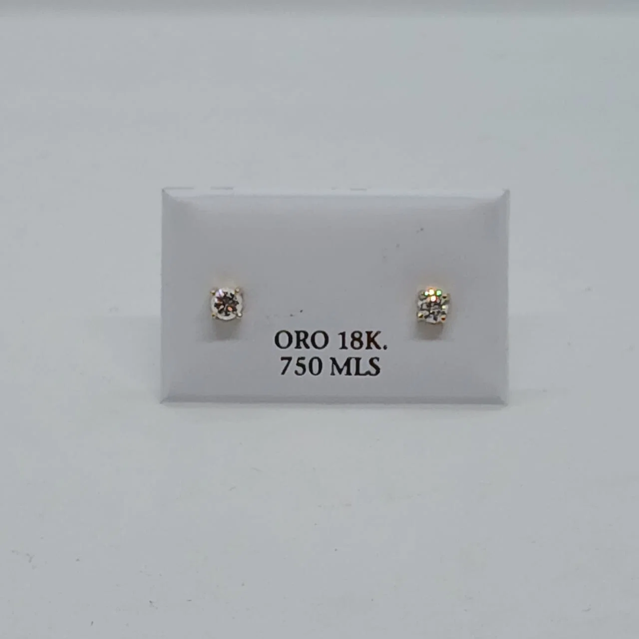 Zarcillos Solitario 4 Garras 18K - Vista 2