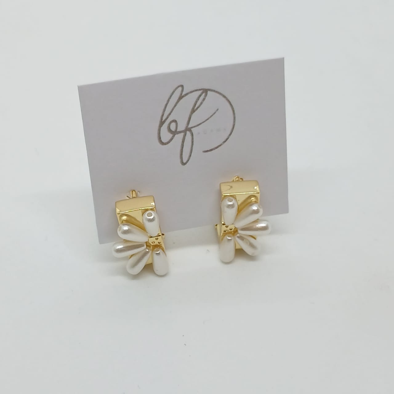 Argollas Cuadradas Flor de Perla - Vista 5